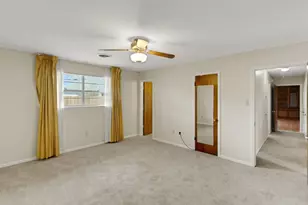 2206 Cedar Creek Dr, Baytown, TX 77520 - Photo 35