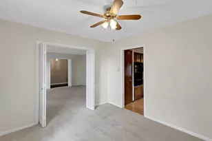 2206 Cedar Creek Dr, Baytown, TX 77520 - Photo 5