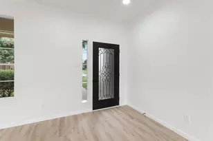 2518 Willow Springs Ln, Sugar Land, TX 77479 - Photo 5