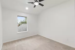 2518 Willow Springs Ln, Sugar Land, TX 77479 - Photo 19