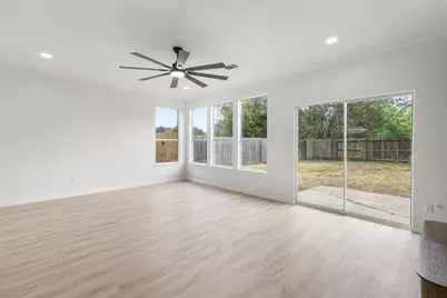 2518 Willow Springs Lane, Sugar Land, TX 77479 - Photo 11