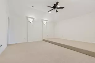 9318 Rainbluff Ln, Katy, TX 77494 - Photo 23