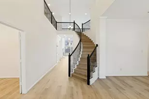 9318 Rainbluff Ln, Katy, TX 77494 - Photo 5