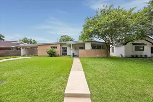3631 Woodvalley Dr, Houston, TX 77025 - Photo 1