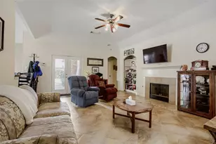 1224 Torchwood Dr, Friendswood, TX 77546 - Photo 7