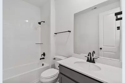 7827 Jade Crest Drive, Angleton, TX 77515 - Photo 15