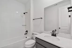 7827 Jade Crst Dr, Angleton, TX 77515 - Photo 15