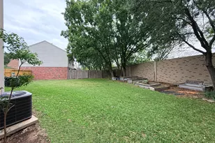 2802 Sunshine Cir, Sugar Land, TX 77479 - Photo 25