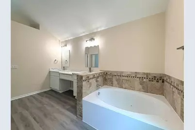 2802 Sunshine Circle, Sugar Land, TX 77479 - Photo 5