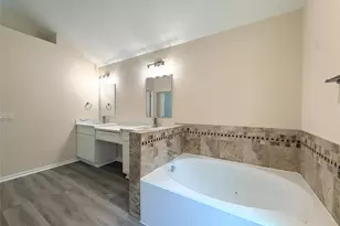 2802 Sunshine Cir, Sugar Land, TX 77479 - Photo 5