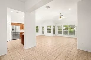 142 S Veranda Ridge Dr, The Woodlands, TX 77382 - Photo 5