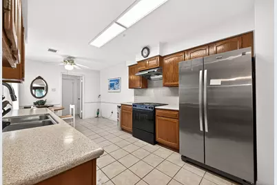 1518 Locke Lane, Sugar Land, TX 77478 - Photo 11