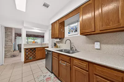 1518 Locke Lane, Sugar Land, TX 77478 - Photo 13