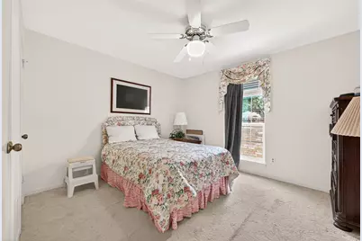 1518 Locke Lane, Sugar Land, TX 77478 - Photo 19