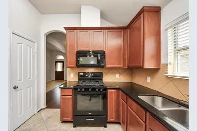 13918 Goodridge Drive, Houston, TX 77048 - Photo 9