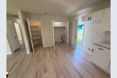 615 Shirley Street, Eagle Lake, TX 77434 - Photo 9