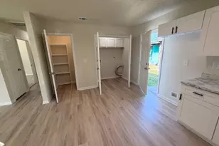 615 Shirley St, Eagle Lake, TX 77434 - Photo 9