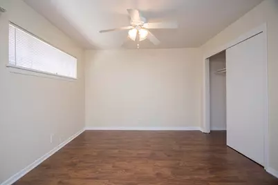 8803 Timberside #10, Houston, TX 77025 - Photo 7