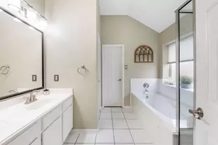 10006 King William Dr, La Porte, TX 77571 - Photo 19