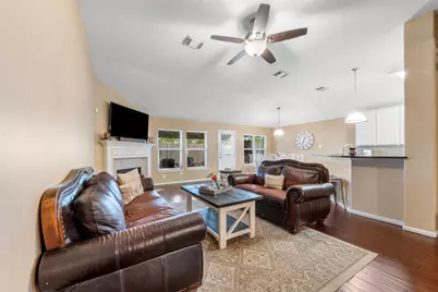 10006 King William Drive, La Porte, TX 77571 - Photo 7