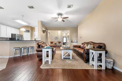 10006 King William Drive, La Porte, TX 77571 - Photo 9