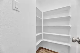 6208 Russett Elm Ct, Houston, TX 77365 - Photo 17