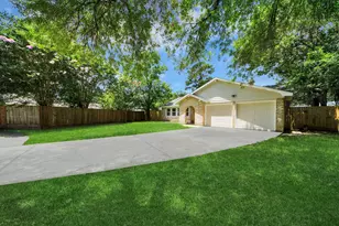 23007 Baneberry Dr, Spring, TX 77373 - Photo 3