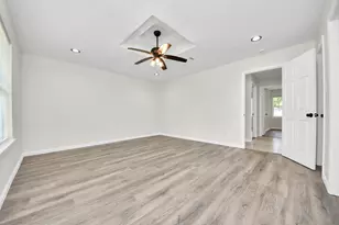 23007 Baneberry Dr, Spring, TX 77373 - Photo 19