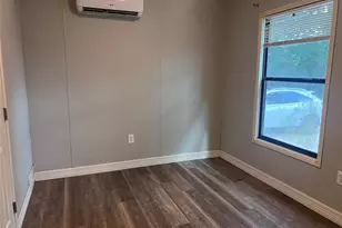 115 W Mulberry Ave, Wharton, TX 77488 - Photo 11