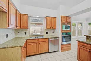 3806 Carya Cir, Sugar Land, TX 77479 - Photo 7
