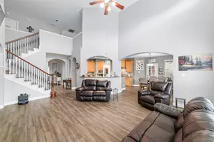 5530 Green Meadow Ct, League City, TX 77573 - Photo 11