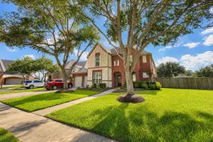 5530 Green Meadow Ct, League City, TX 77573 - Photo 1
