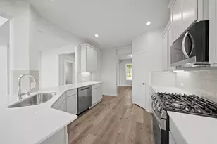 15110 Bank Swallow Pl, Magnolia, TX 77354 - Photo 5