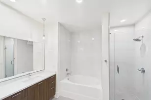 929 Westcott St, Houston, TX 77007 - Photo 9