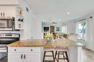 13707 Pirates Beach Blvd, Galveston, TX 77554 - Photo 13