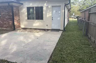 115 N Shirley St, Alvin, TX 77511 - Photo 25