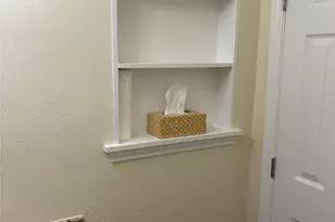 115 N Shirley St, Alvin, TX 77511 - Photo 17