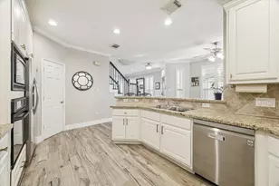 5242 Eigel St, Houston, TX 77007 - Photo 13