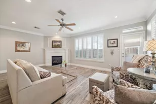 5242 Eigel St, Houston, TX 77007 - Photo 9