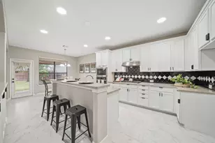 714 Coggins Point Way, Sugar Land, TX 77479 - Photo 9