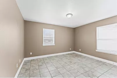 5646 Belmark Street, Houston, TX 77033 - Photo 15