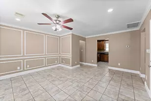 5646 Belmark St, Houston, TX 77033 - Photo 5