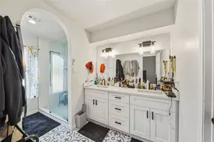 10711 Braes Forest Dr, Houston, TX 77071 - Photo 17