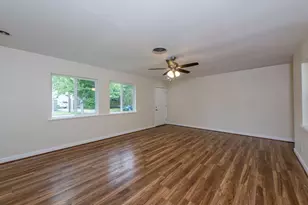 10613 Willowgrove Dr, Houston, TX 77035 - Photo 3