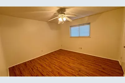 67 E White Willow Circle, The Woodlands, TX 77381 - Photo 15