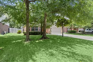166 Fairwind Trail Dr, Conroe, TX 77385 - Photo 3