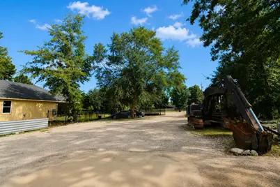 2111 County Road 3405, Cleveland, TX 77327 - Photo 7
