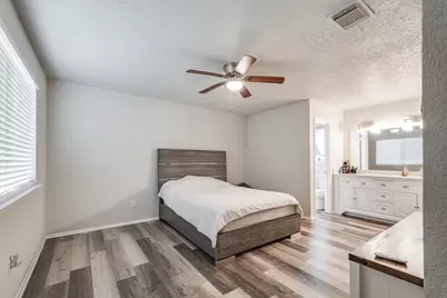 4218 Sequoia Street, Baytown, TX 77521 - Photo 13