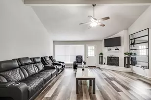 4218 Sequoia St, Baytown, TX 77521 - Photo 5