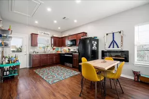 710 35th St, Galveston, TX 77550 - Photo 11